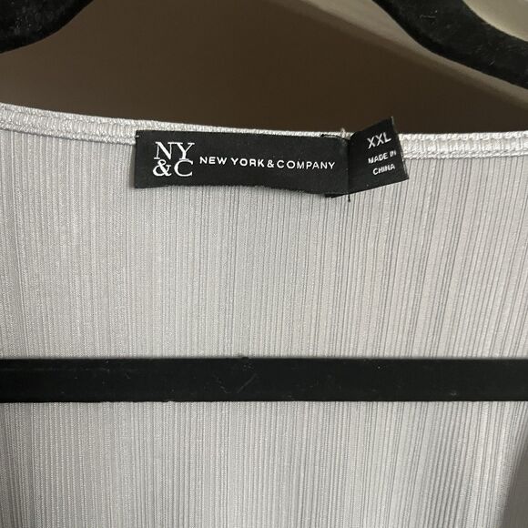 New York & Co Women's 2XL Silver Metallic Accent Sleeveless Pleated Top - Picture 14 of 14